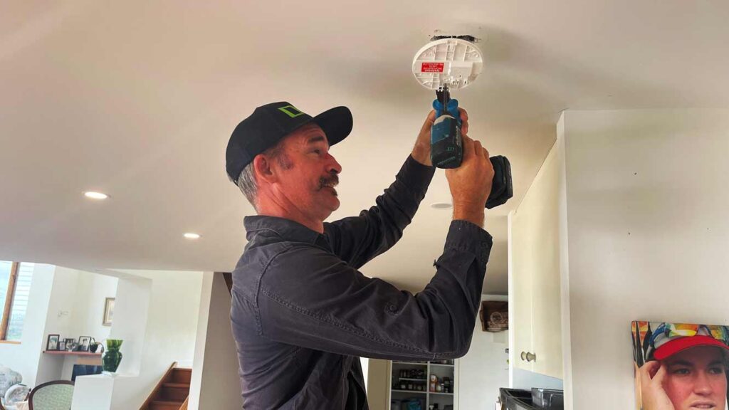 installing a smoke alarm